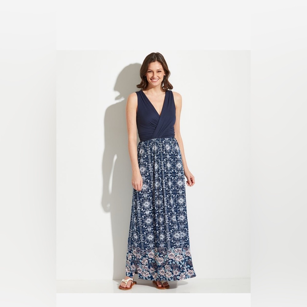 Mia & Tess Blue Floral Maxi Dress in Sz Small